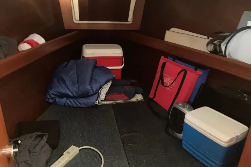 Slide: The Image of Beneteau Oceanis 361 2000 - 22