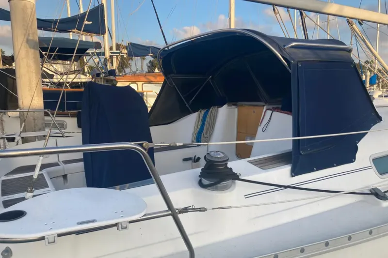 Slide: The Image of Beneteau Oceanis 361 2000 - 7