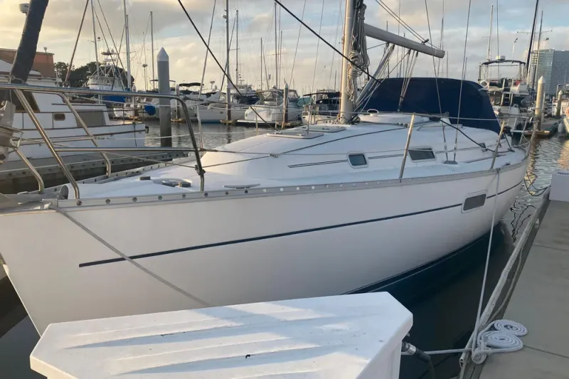 Slide: The Image of Beneteau Oceanis 361 2000 - 1