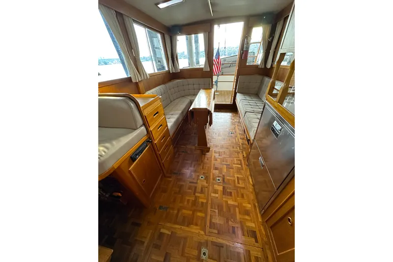 Slide: The Image of Grand Banks 32 Sedan 1981 - 22