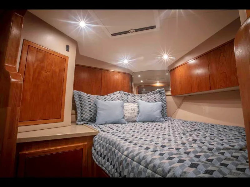 Slide: The Image of Albemarle 36 Express 2021 - 7