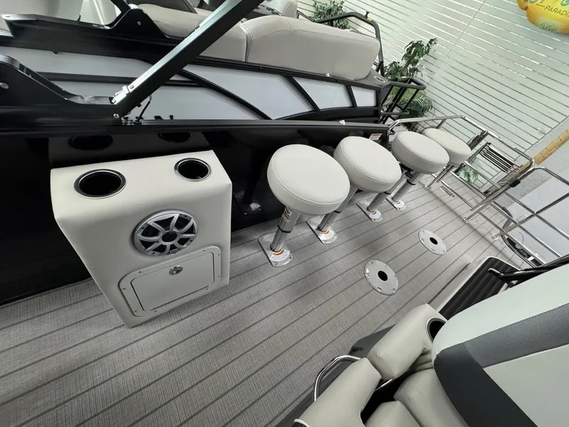 Slide: The Image of Sylvan MIRAGE X3 DLZ BAR SPX 2025 - 19