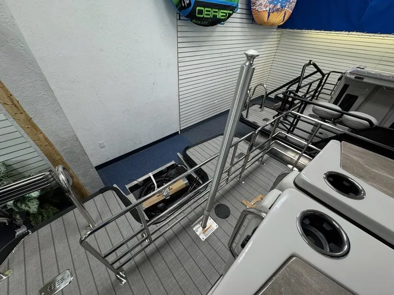 Slide: The Image of Sylvan MIRAGE X3 DLZ BAR SPX 2025 - 30