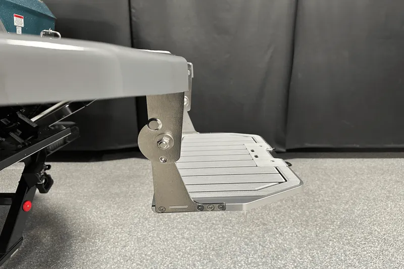 Slide: The Image of MasterCraft XT22 2025 - 16