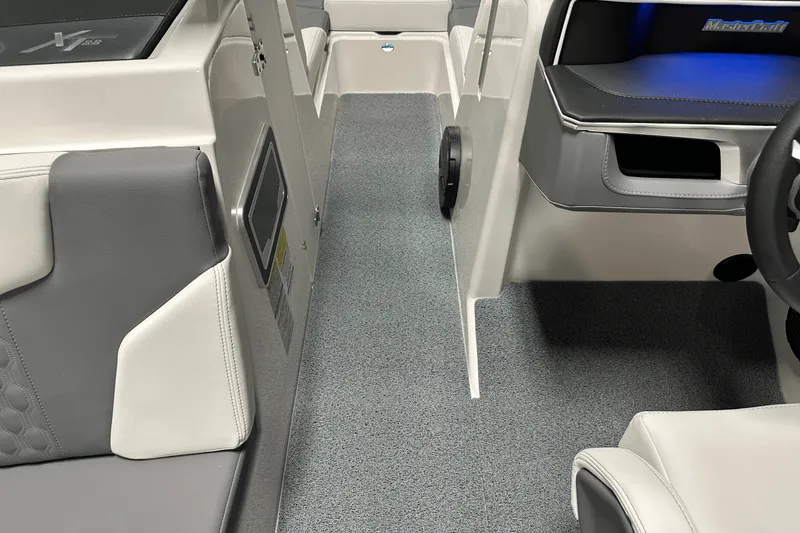 Slide: The Image of MasterCraft XT22 2025 - 56