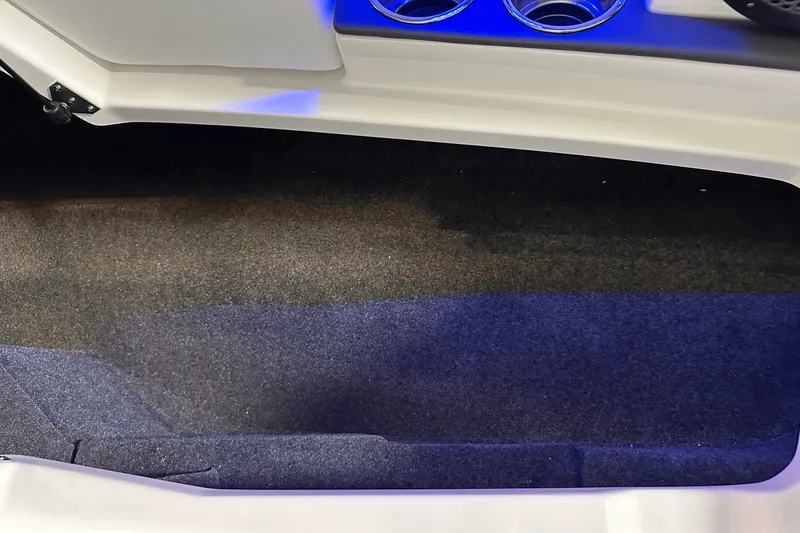 Slide: The Image of MasterCraft XT22 2025 - 63