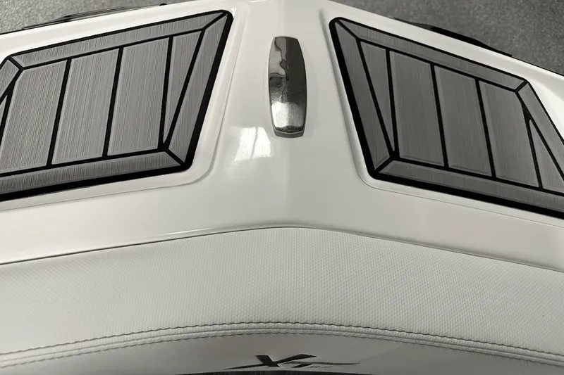 Slide: The Image of MasterCraft XT22 2025 - 67