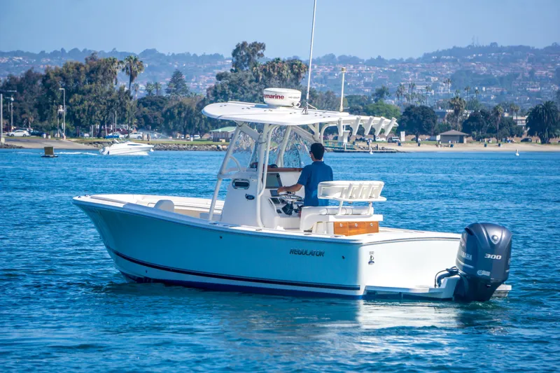Slide: The Image of Regulator Marine 23 Center Console 2016 - 2