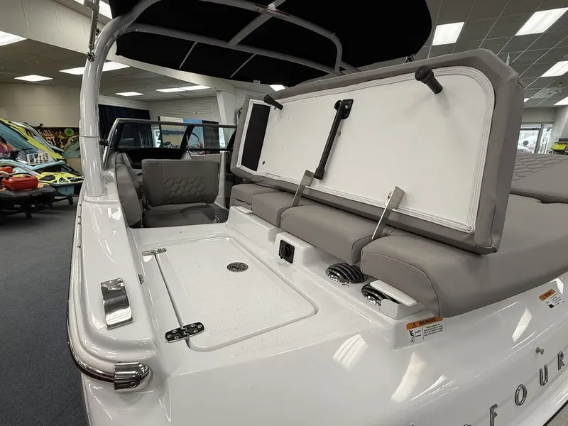 Slide: The Image of Four Winns H2 2025 - 12