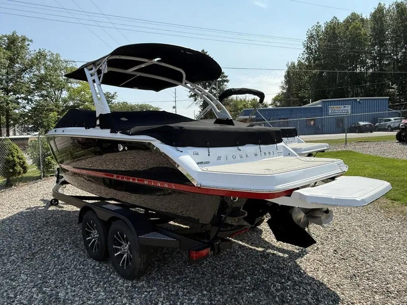 Slide: The Image of Four Winns H2 2025 - 2