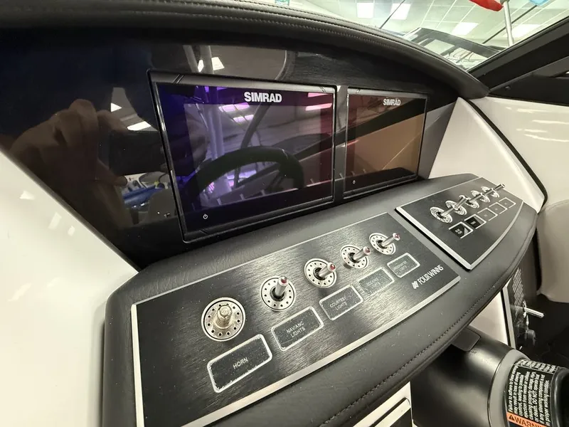 Slide: The Image of Four Winns H2 2025 - 20