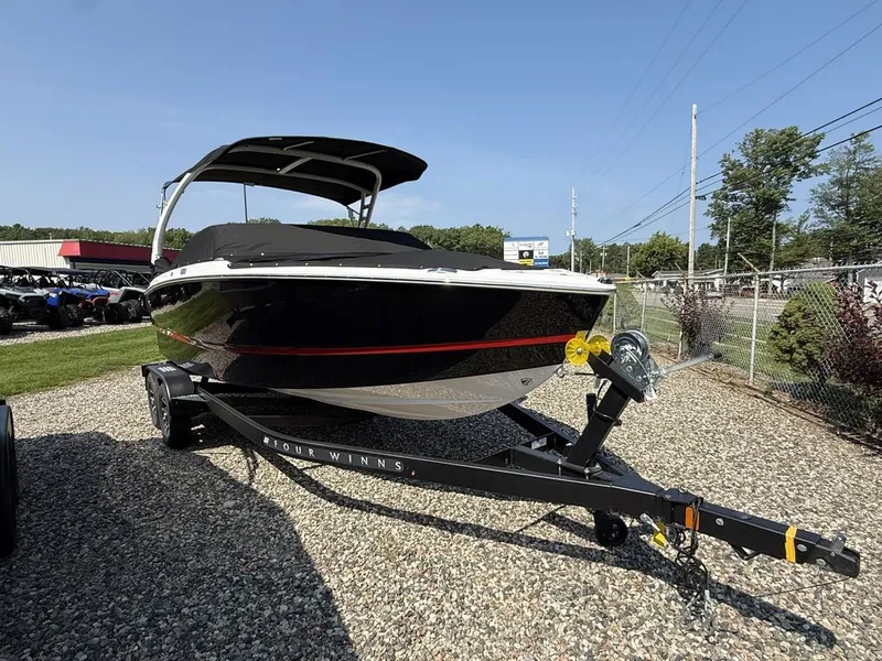 Slide: The Image of Four Winns H2 2025 - 4