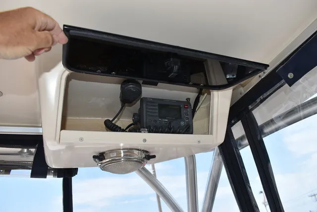 Slide: The Image of Grady White 275 Tournament Dual Console 2010 - 85