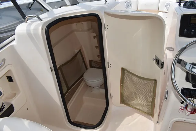 Slide: The Image of Grady White 275 Tournament Dual Console 2010 - 65