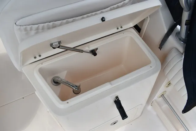 Slide: The Image of Grady White 275 Tournament Dual Console 2010 - 45