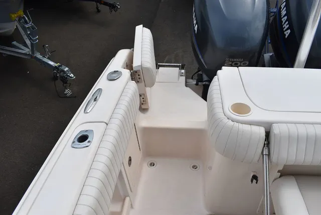 Slide: The Image of Grady White 275 Tournament Dual Console 2010 - 25