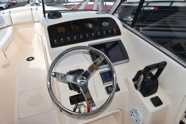 Slide: The Image of Grady White 275 Tournament Dual Console 2010 - 51
