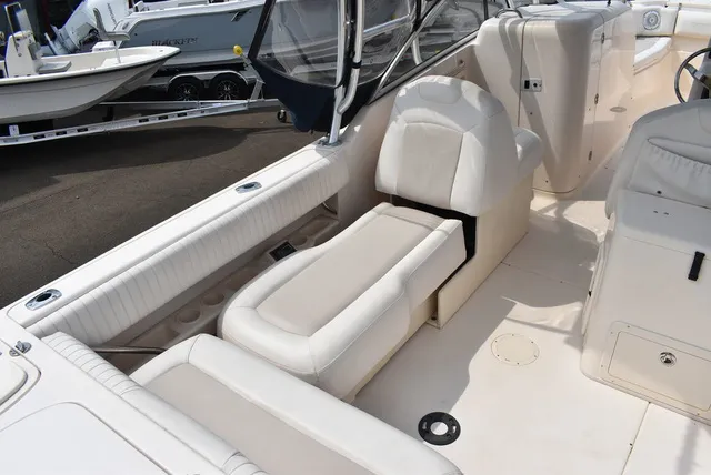 Slide: The Image of Grady White 275 Tournament Dual Console 2010 - 40