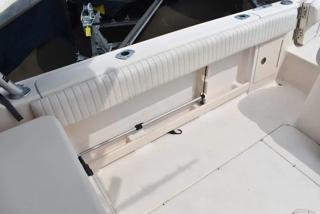Slide: The Image of Grady White 275 Tournament Dual Console 2010 - 33