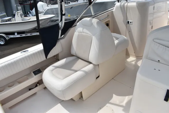 Slide: The Image of Grady White 275 Tournament Dual Console 2010 - 38