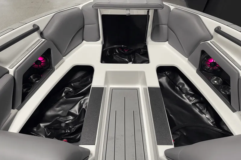 Slide: The Image of Moomba Craz 2025 - 94