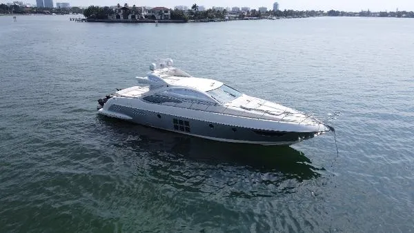 Slide: The Image of Azimut 62S 2007 - 8