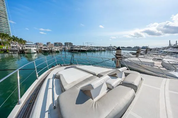 Slide: The Image of Azimut 62S 2007 - 42