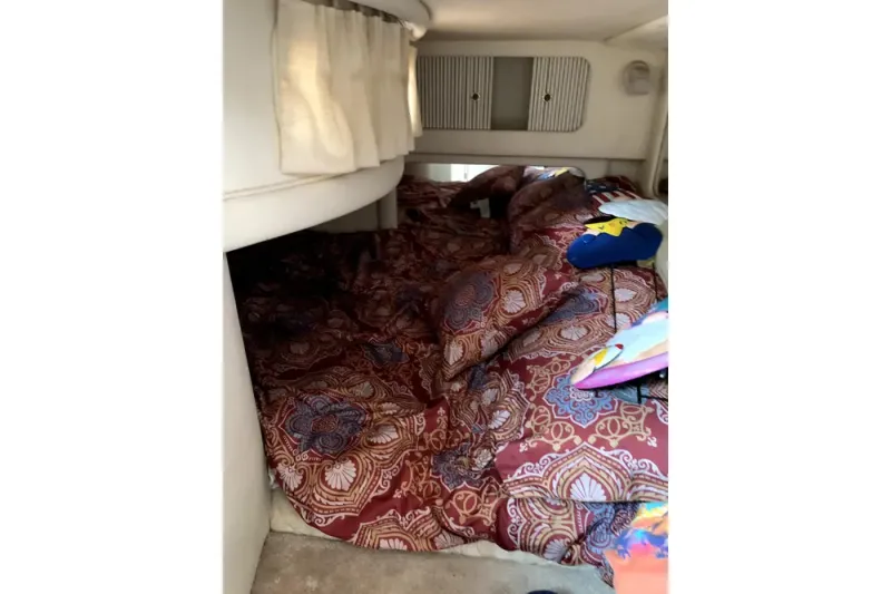 Slide: The Image of Sea Ray 290 Sundancer 2000 - 13