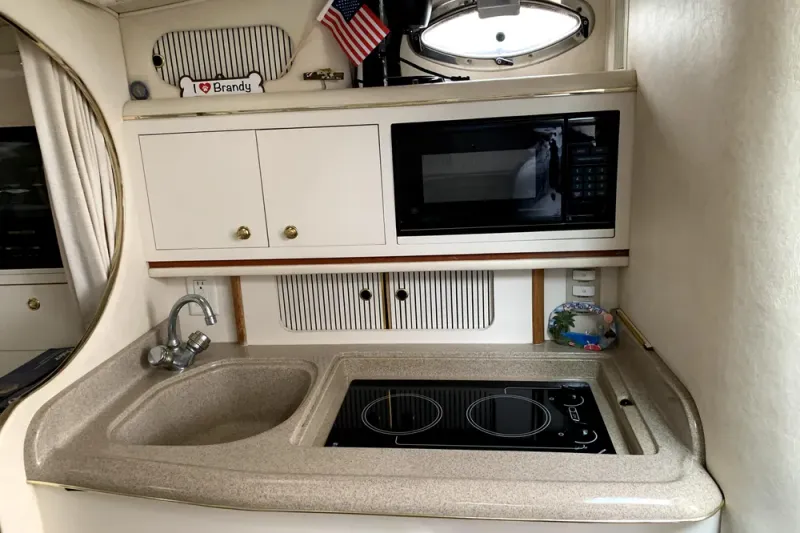 Slide: The Image of Sea Ray 290 Sundancer 2000 - 26