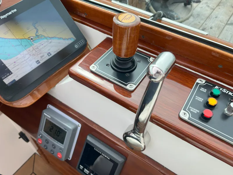 Slide: The Image of Hinckley Yachts Talaria 29R 2007 - 25