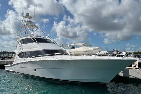 Slide: The Image of Hatteras 77 Convertible 2008 - 33