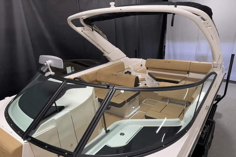 Slide: The Image of Sea Ray SDX 250 Surf 2025 - 10