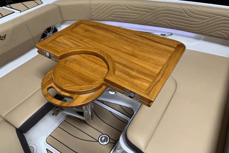 Slide: The Image of Sea Ray SDX 250 Surf 2025 - 138