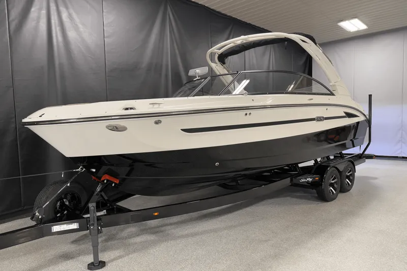 Slide: The Image of Sea Ray SDX 250 Surf 2025 - 2