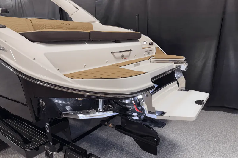 Slide: The Image of Sea Ray SDX 250 Surf 2025 - 24