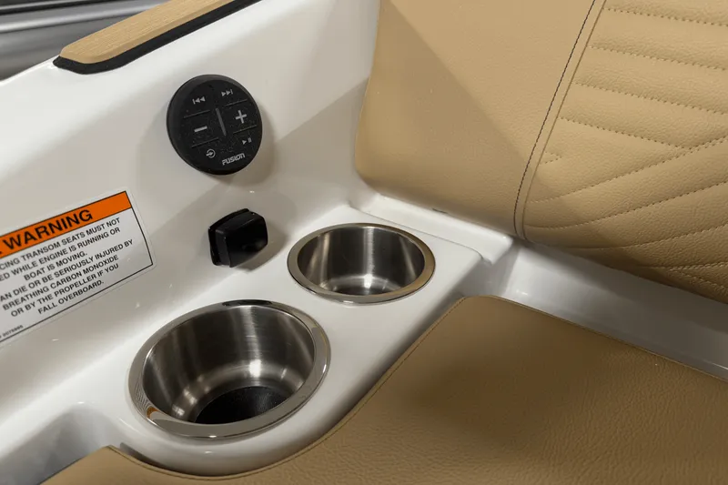 Slide: The Image of Sea Ray SDX 250 Surf 2025 - 38