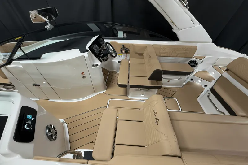 Slide: The Image of Sea Ray SDX 250 Surf 2025 - 7