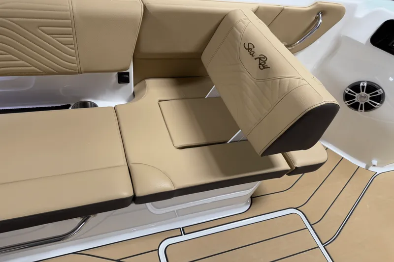 Slide: The Image of Sea Ray SDX 250 Surf 2025 - 72