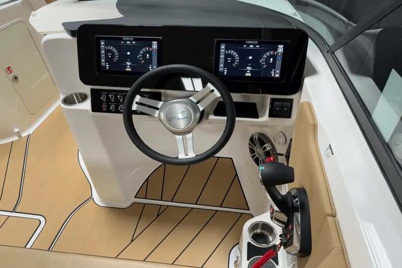 Slide: The Image of Sea Ray SDX 250 Surf 2025 - 94