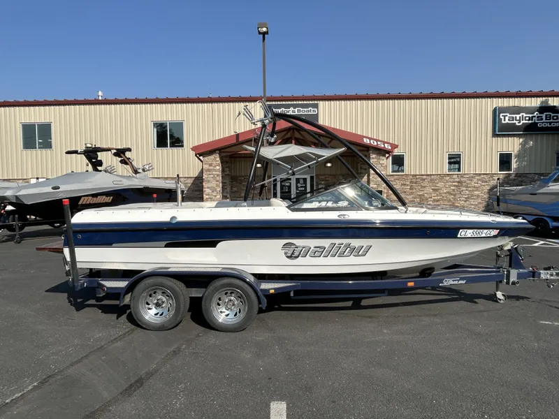The Image of Malibu Sunsetter VLX 2001 - 0