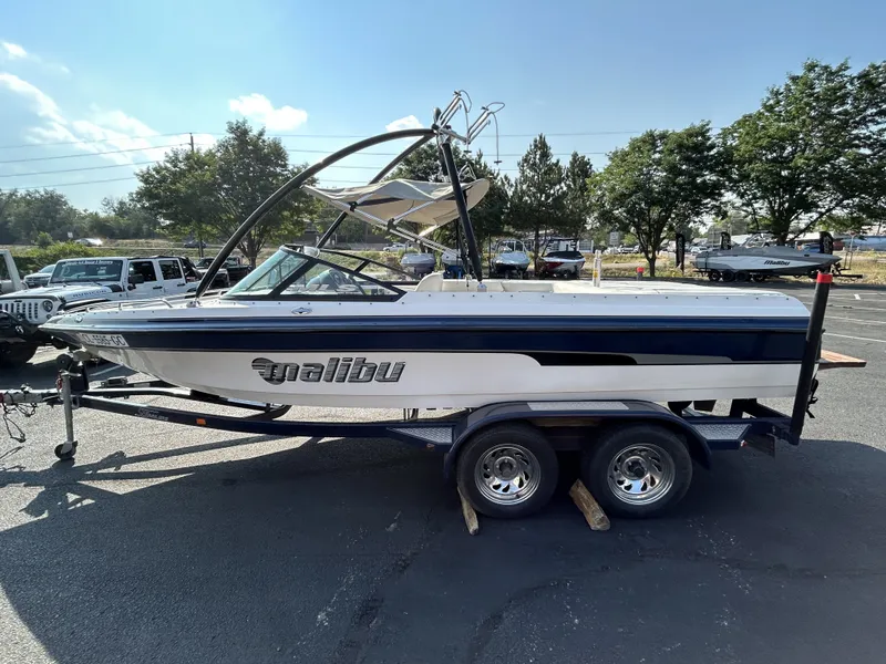 Slide: The Image of Malibu Sunsetter VLX 2001 - 5