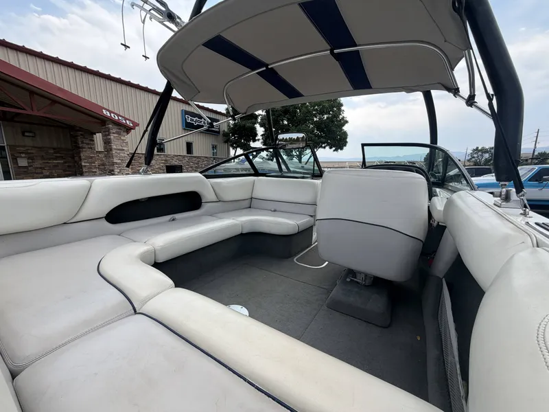 Slide: The Image of Malibu Sunsetter VLX 2001 - 9
