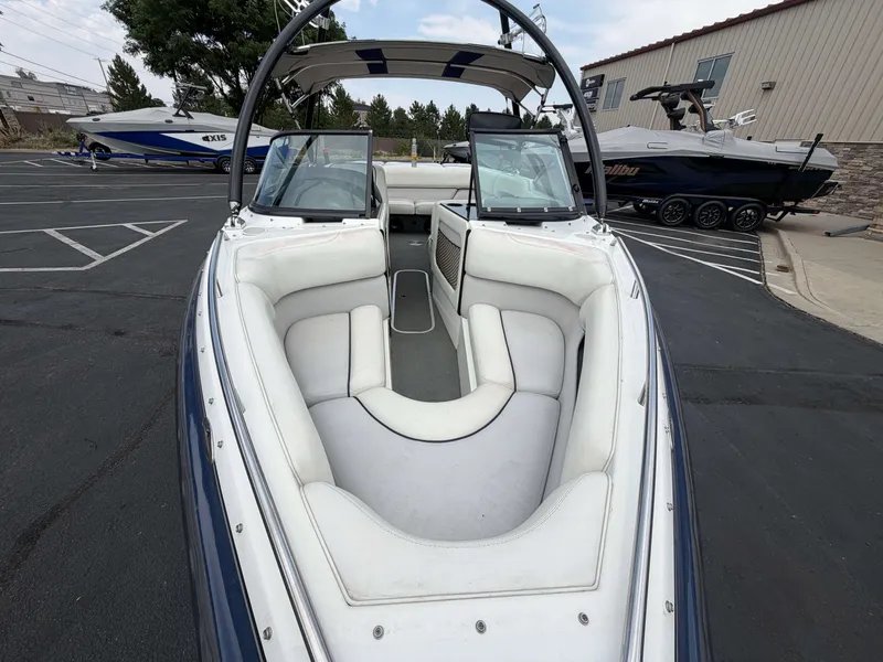 Slide: The Image of Malibu Sunsetter VLX 2001 - 13
