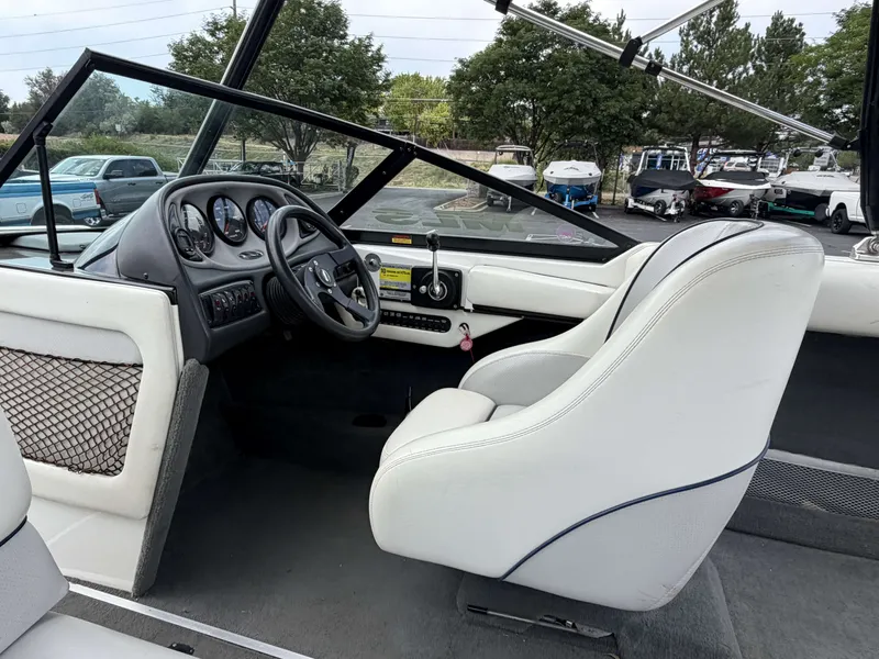 Slide: The Image of Malibu Sunsetter VLX 2001 - 12
