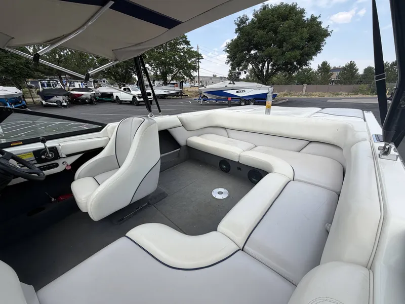 Slide: The Image of Malibu Sunsetter VLX 2001 - 11