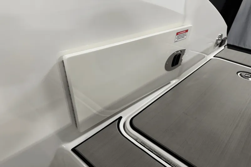 Slide: The Image of Sea Ray SDX 270 Surf 2025 - 22