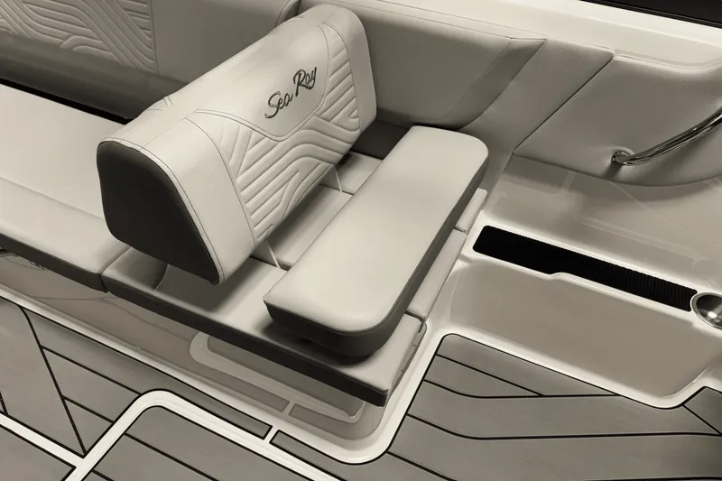 Slide: The Image of Sea Ray SDX 270 Surf 2025 - 51