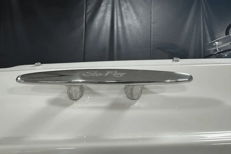 Slide: The Image of Sea Ray SDX 270 Surf 2025 - 9