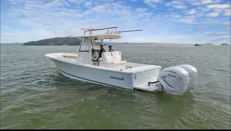 The Image of Regulator Marine 31 2022 - 0