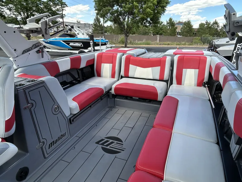 Slide: The Image of Malibu 24 MXZ 2023 - 12